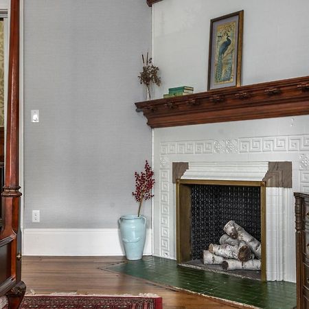 The New Victorian Mansion Bed & Breakfast Saint Paul Exterior foto